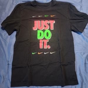 Nike men's wear active just do it Tee shirt